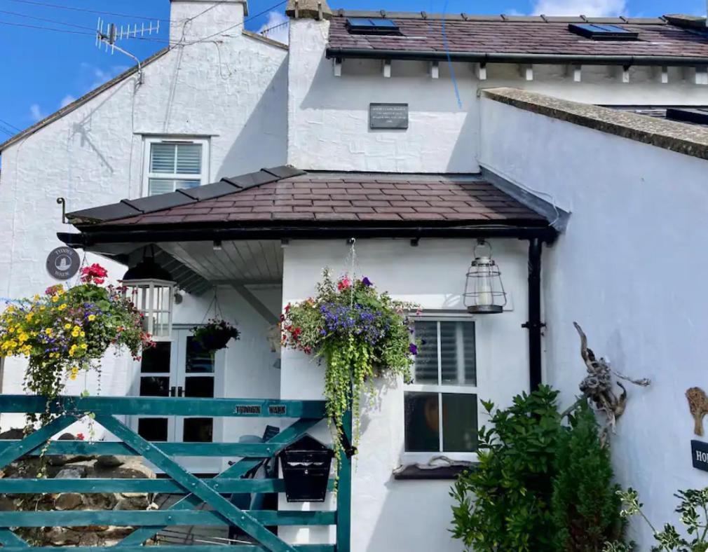 Anglesey Traditional 2 Bed Stone Cottage With Ev Amlwch Экстерьер фото